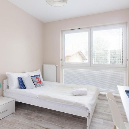 Metro Wilanowska Comfortable Apartment Warsaw Exterior photo